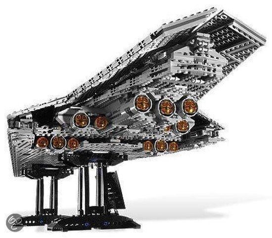 LEGO Star Wars Super Star Destroyer 10221